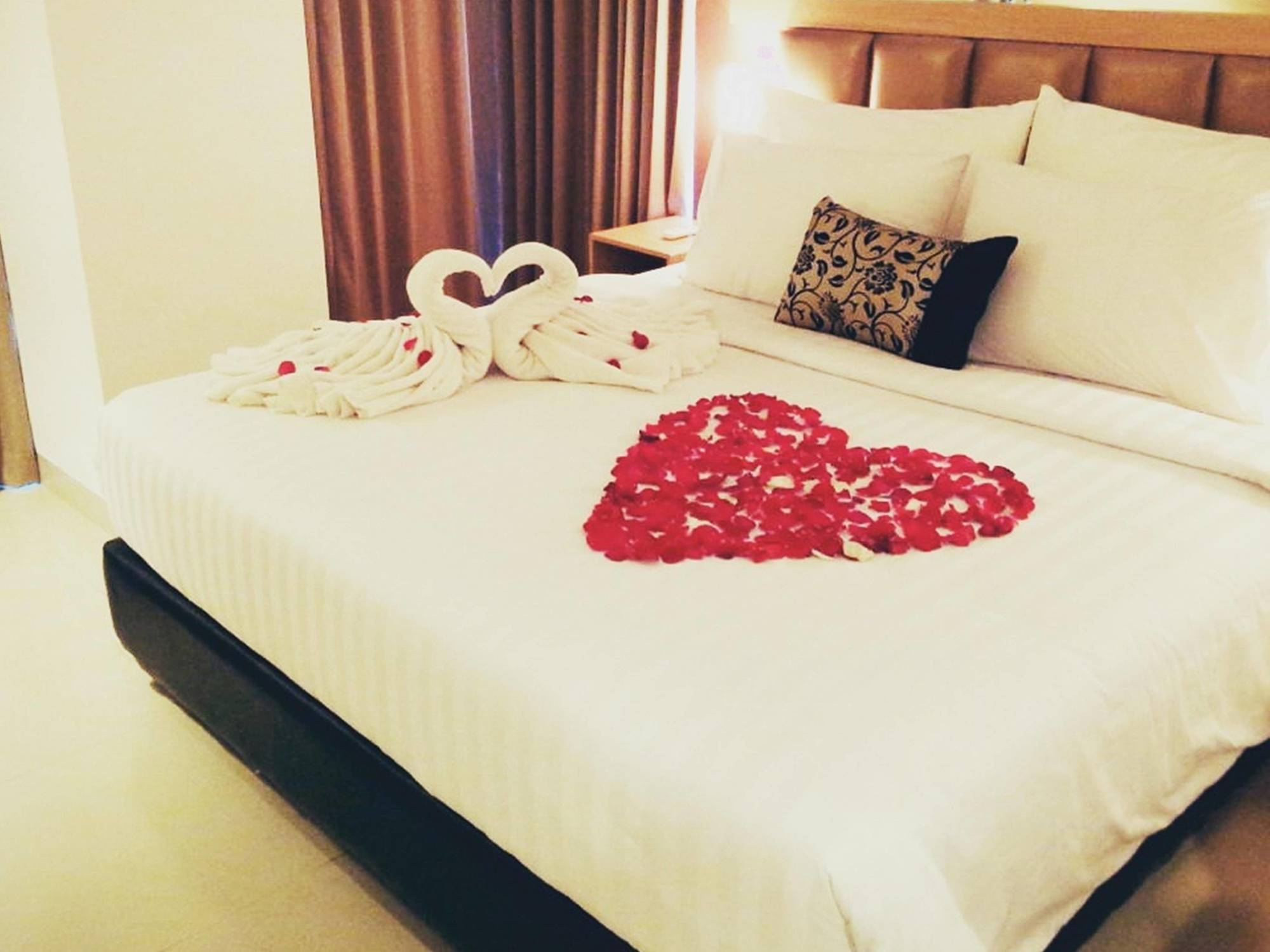 Agria Hotel Богор Экстерьер фото